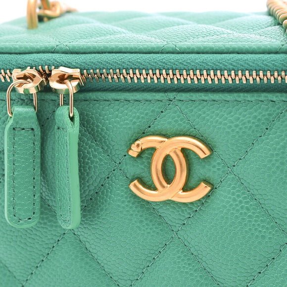 Chanel Matelasse Small Vanity Heart Chain Shoulder Bag Green AP3204 - Picture 4 of 9